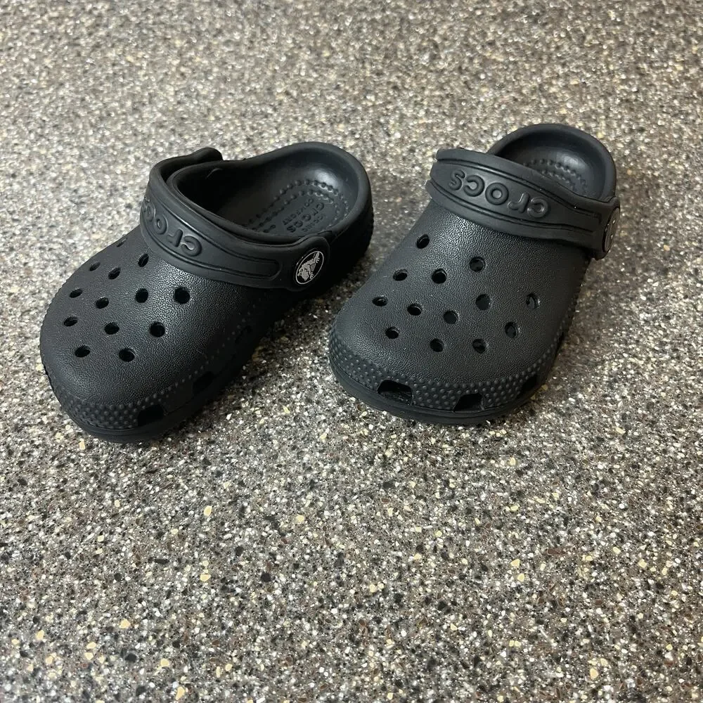 Crocs Iconic Comfort Toddler Little Kids Size 6 Black Clogs Mules Slip On Casual